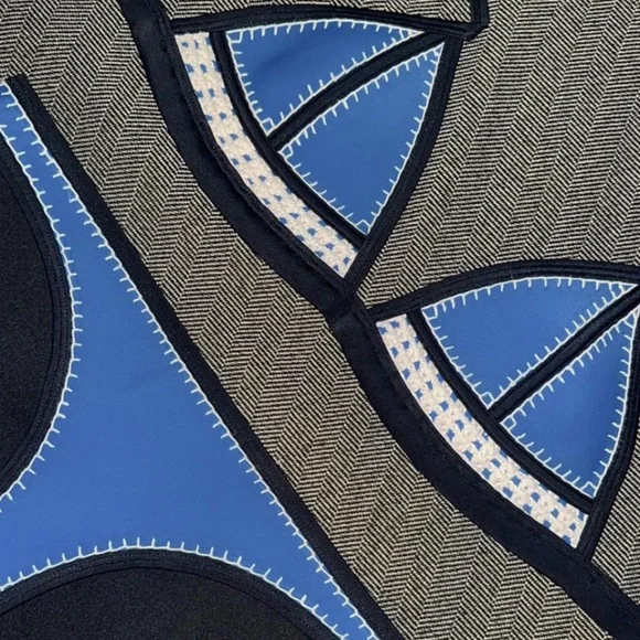 TRIANGL 2-piece Bikini Set 👙🦋🌚 - Picture 6 of 7